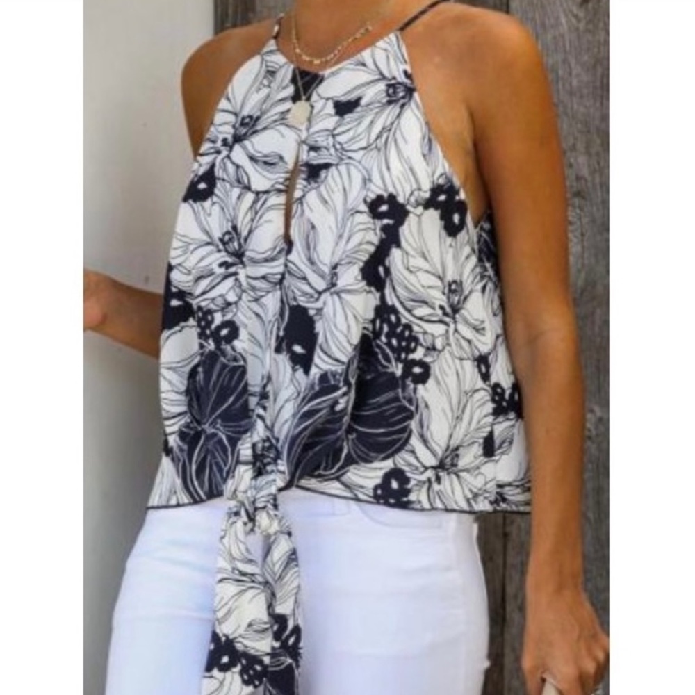 NWOT Navy and White Vici Collection Boxwood Floral Tie Front Tank Top